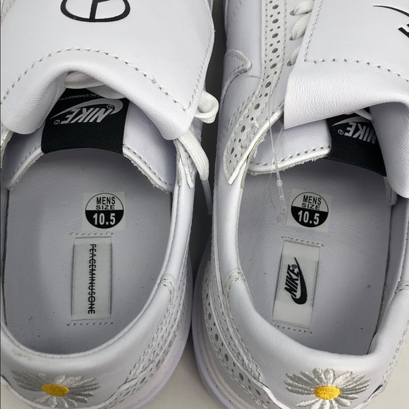 PEACEMINUSONE × Nike Kwondo1 